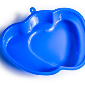 Силиконовая форма для приготовления в виде двух сердечек.